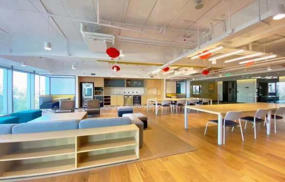 東四十條 中匯廣場 整層精裝修帶家具 正對電梯 特價(jià)房出租 辦公樓租賃 北京我愛我家